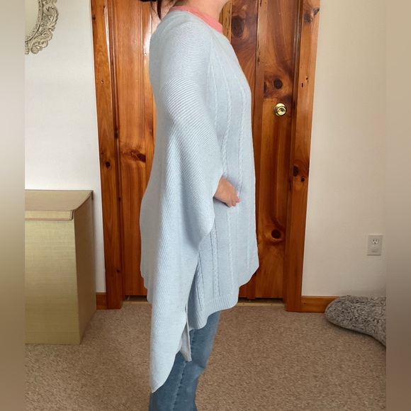 BROOKS BROTHERS Soft Cable Knit Light Blue Wool Poncho Sweater One Size - Picture 3 of 8